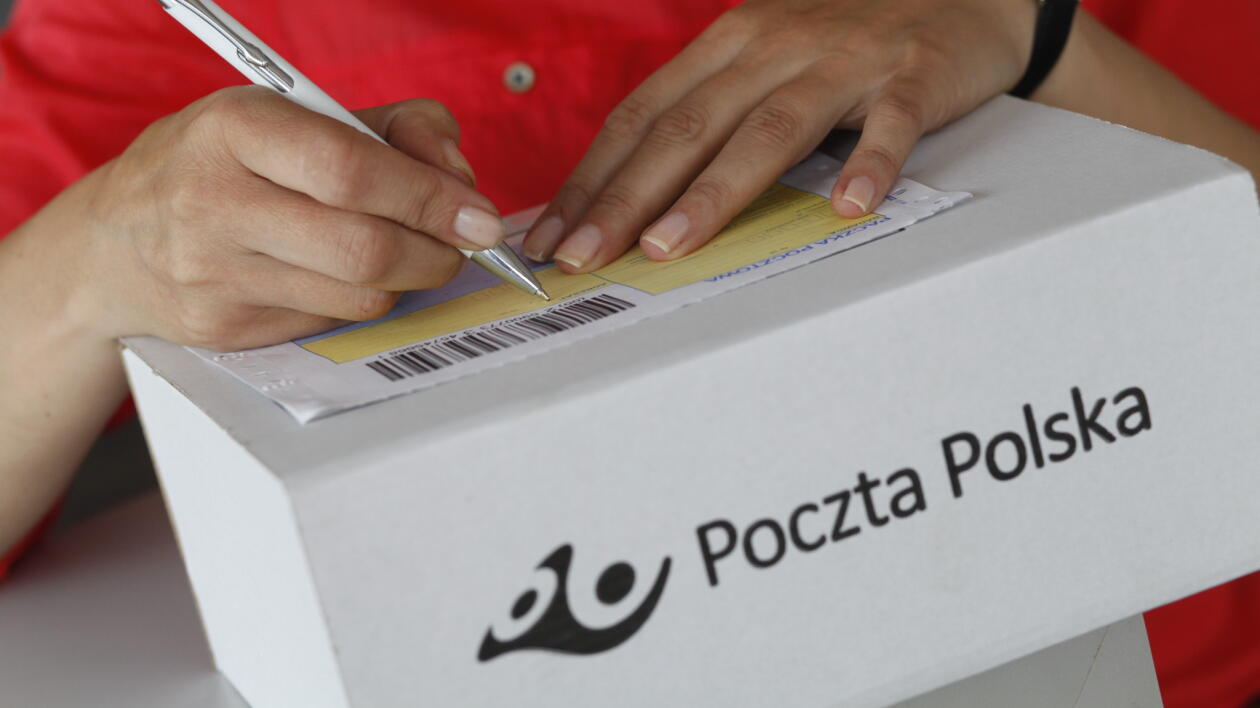 Poczta dogadała się ze związkami. Listonosz dostanie premię za efektywność